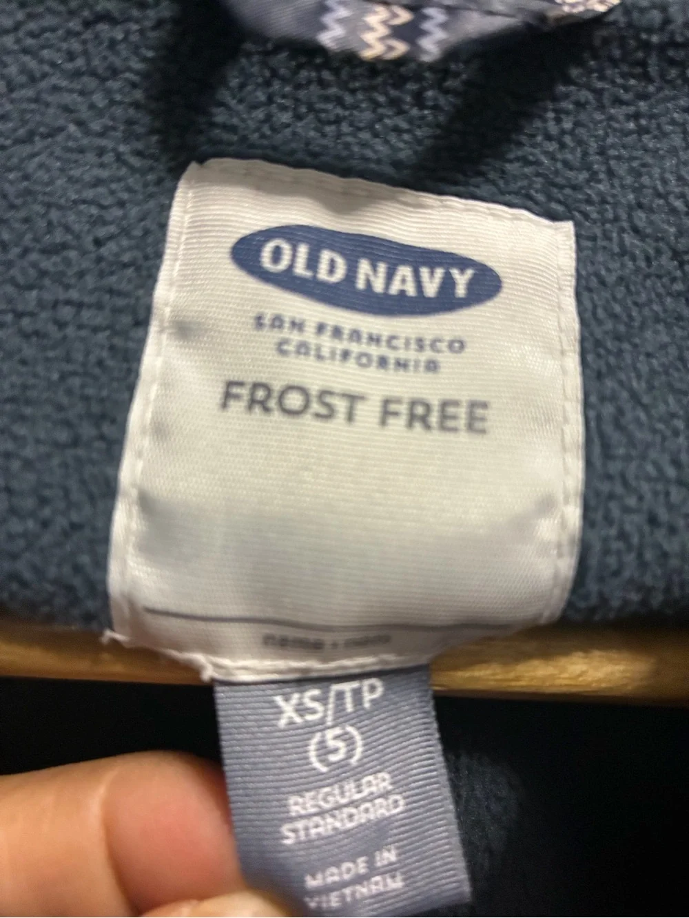Old Navy Navy Quilted Girls' Puffer Vest with Pink & Cream Snowflake Print
